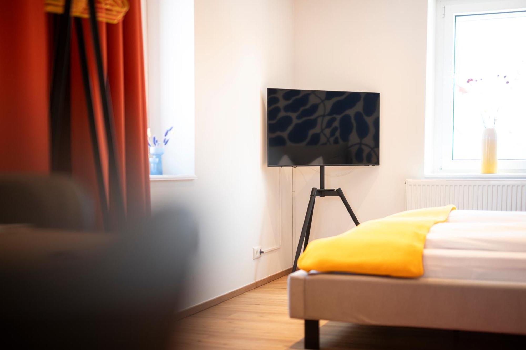 Bunter Hund Apartments - Zentrales Apartment, Parkplatz, Wintergarten, Kinderzimmer Rothenburg ob der Tauber Buitenkant foto