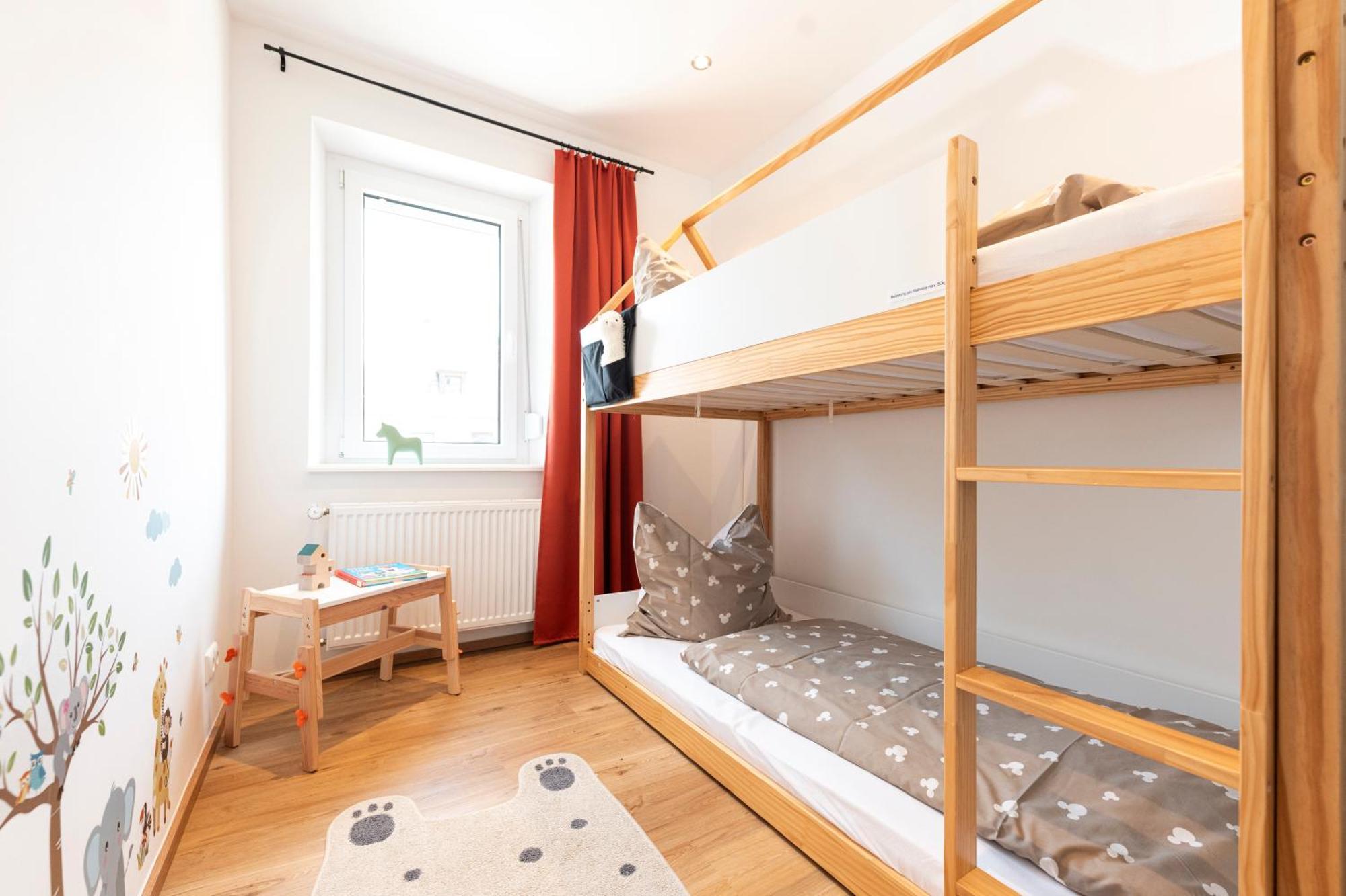 Bunter Hund Apartments - Zentrales Apartment, Parkplatz, Wintergarten, Kinderzimmer Rothenburg ob der Tauber Buitenkant foto