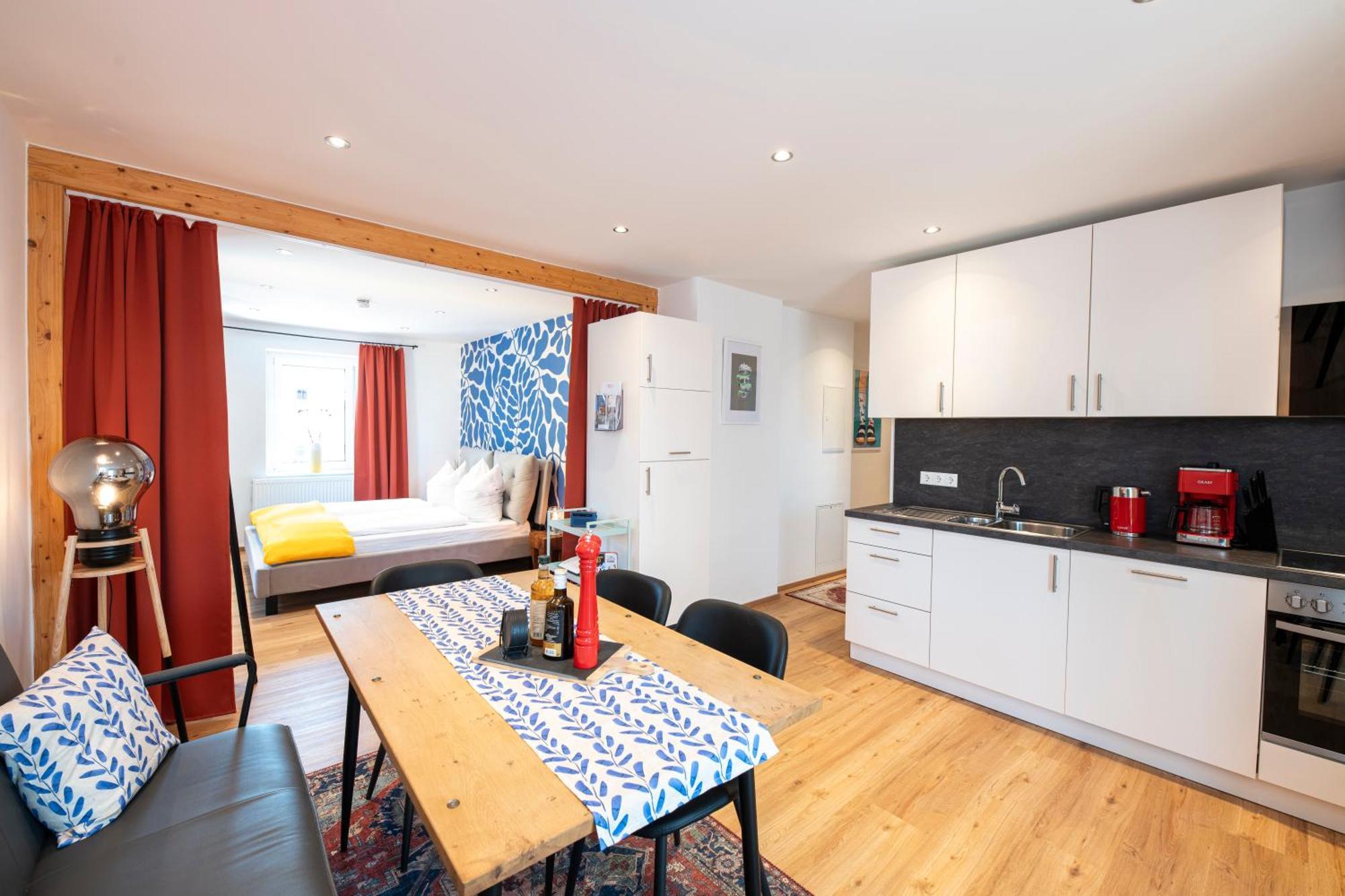 Bunter Hund Apartments - Zentrales Apartment, Parkplatz, Wintergarten, Kinderzimmer Rothenburg ob der Tauber Buitenkant foto